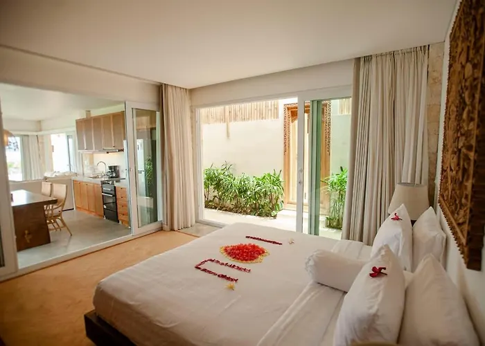 Front Sunset View Villa Uluwatu (Bali)